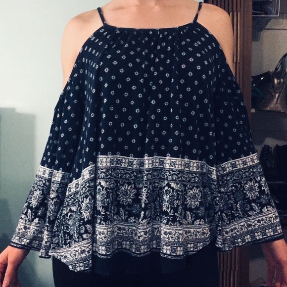 🌵Passport Top - Picture 2 of 3